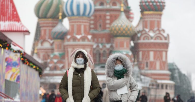 Rusiya koronavirusa yoluxanların sayı 5 milyona çatır