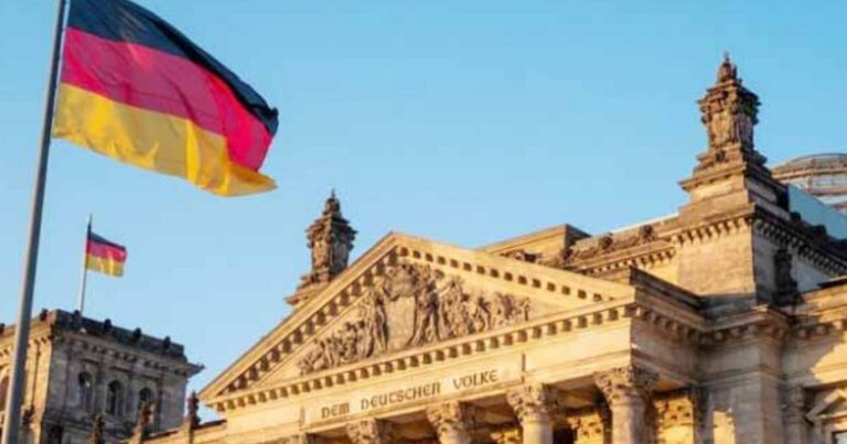 В Германии зафиксирован рост числа политически мотивированных преступлений