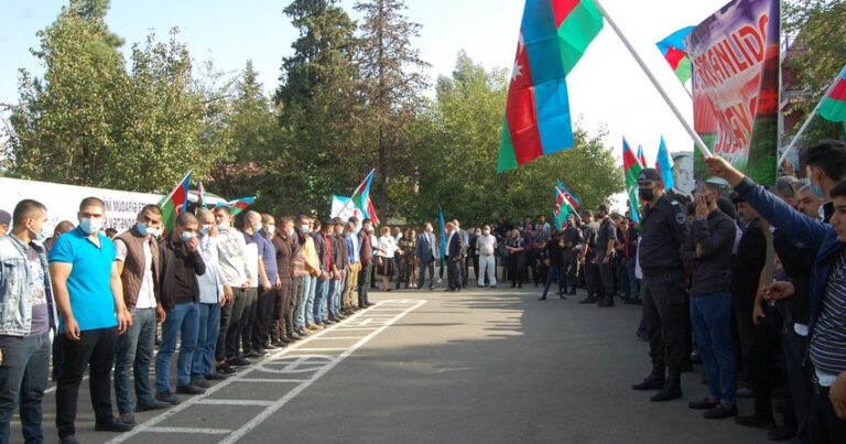 Oğlan övladı olanların diqqətinə! Bu  şəxslər orduya çağrılır