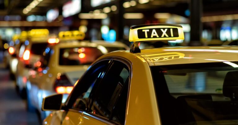 Bakıda taksi sürücüsü müştərisi olan qadını QAÇIRMAQ İSTƏDİ