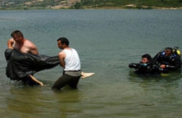 Azərbaycanda çayda qadın meyiti tapıldı