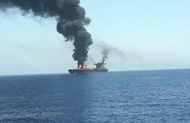 İranda hərbi gəmi batdı