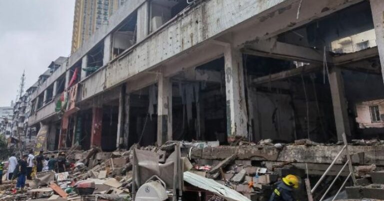 Bazarda dəhşətli partlayış: 11 nəfər öldü, 144 yaralı var