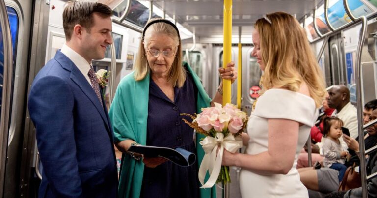 Metroda nikaha icazə verildi – Gecə saatlarında…