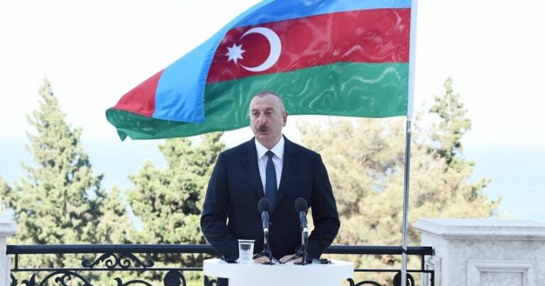 Prezident İlham Əliyev: “Bu gün qarşımızda ərazilərin minalardan təmizlənməsi və yenidənqurma ilə bağlı böyük çağırış dayanır”