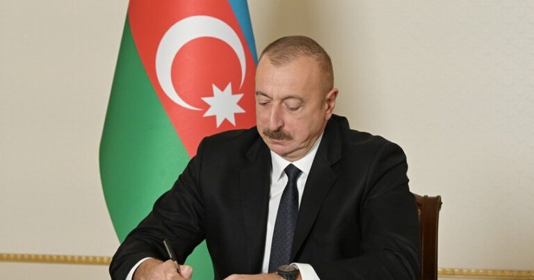 Azərbaycan Prezidenti Belarusla müdafiə sahəsində müqaviləni təsdiqlədi