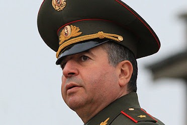 Ermənistanın müdafiə naziri Rusiyaya getdi