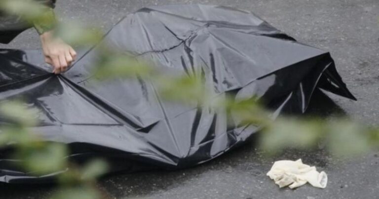 Azərbaycanda 4 nəfər maşının altında qalıb öldü