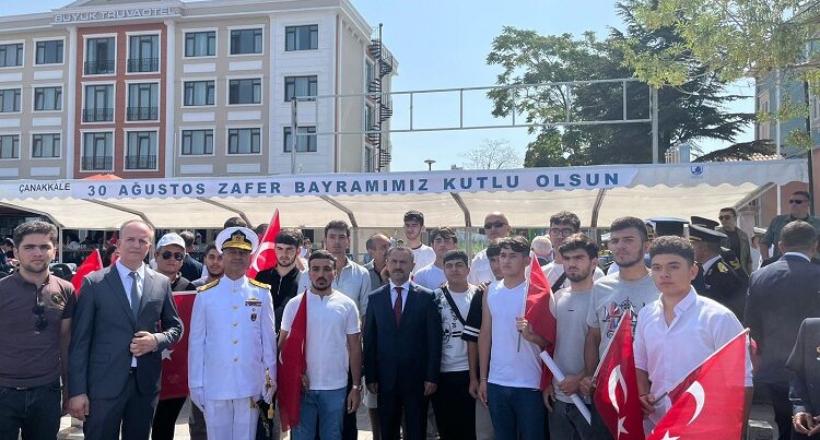 Şəhid övladları Türkiyədə Zəfər bayramına qatılıb – FOTOLAR