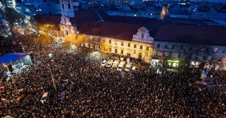 Slovakiyada etirazlar dalğası – 100 minə yaxın insan küçələrə axışdı