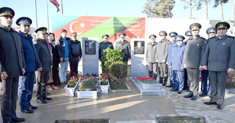 Polad Həşimovun məzarı ziyarət edildi – FOTOLAR