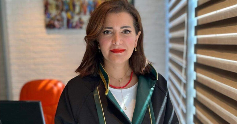 Kassa və vitrin qiyməti fərqinə görə işçinin maaşından kəsmək doğrudur?